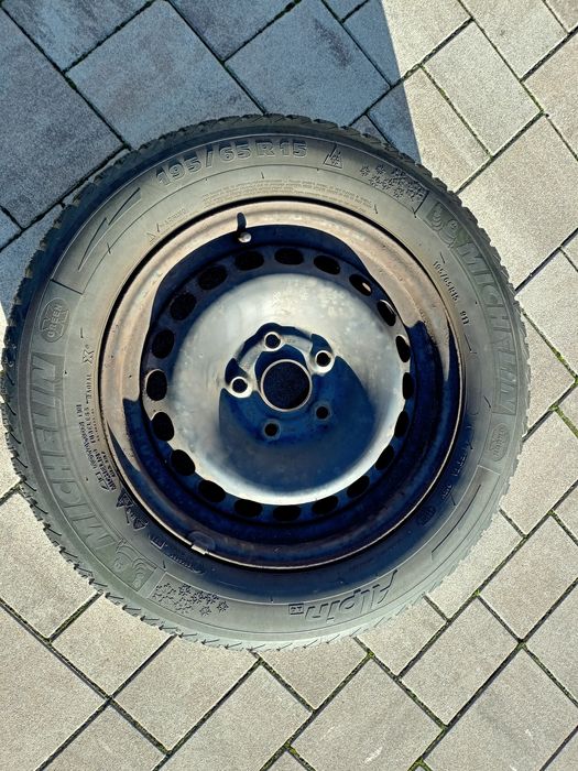 Felgi stalowe + opony zimowe volkswagen  5x112