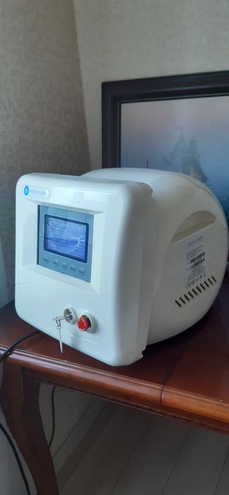 Неодимовий лазер Nano-Light MV20 для видалення татуювань