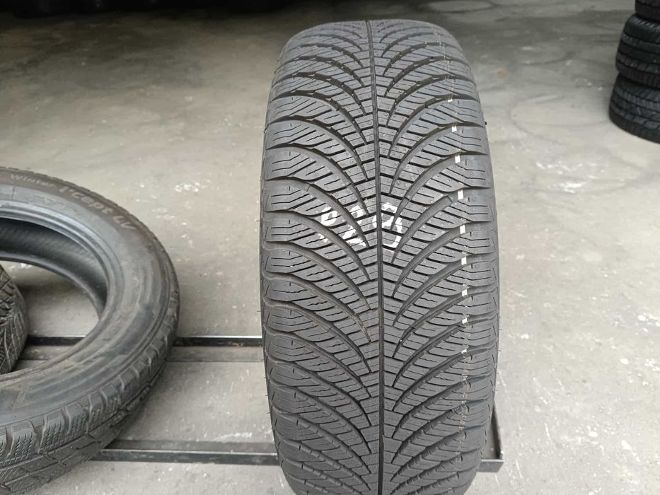 1x Opona całoroczna Goodyear Vector 4 SEASONS GEN-2 205/55R17 95v p29