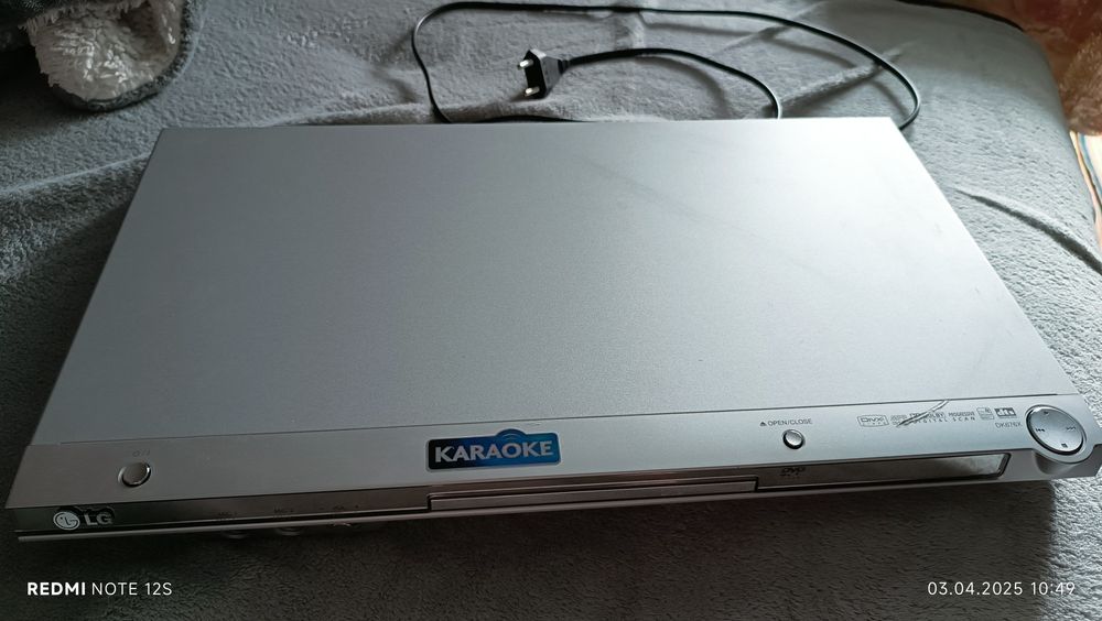 DVD програвач LG DK676X