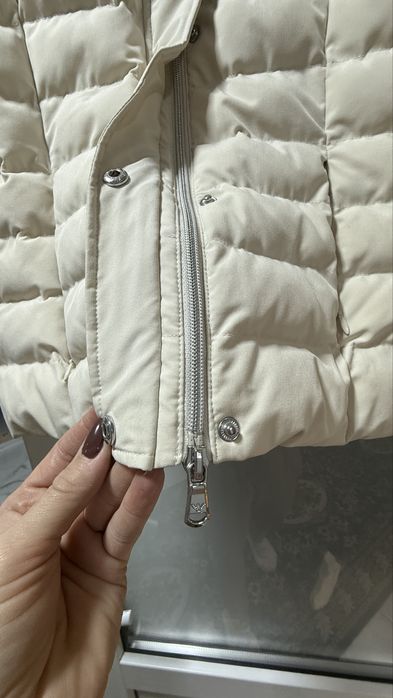 Armani куртка для дівчинки