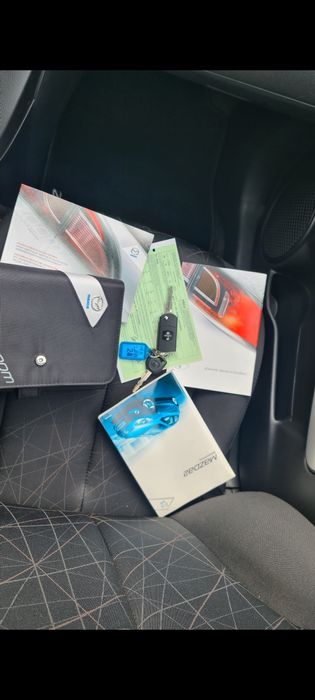 Mazda 2. Tylko 9 tys km przebieg. Szwajcar. 1.3 B. Jak NOWY