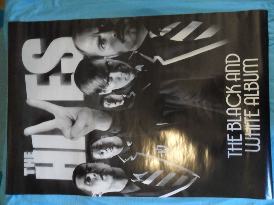 Poster The Hives the black and white album