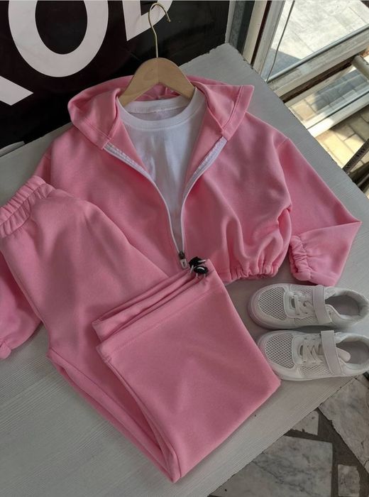 Продам спортивний костюм жіночий