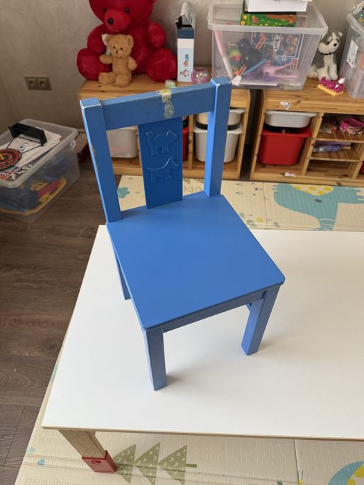 Набір Стіл і 2 стільця (дитячі меблі) Ікеа