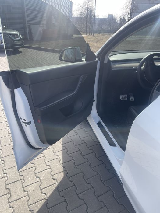 Tesla Model Y 2022/06 Performance 82 квт