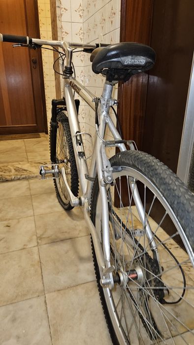 Bicicleta BTT Shimano em Alumínio – Bom Estado