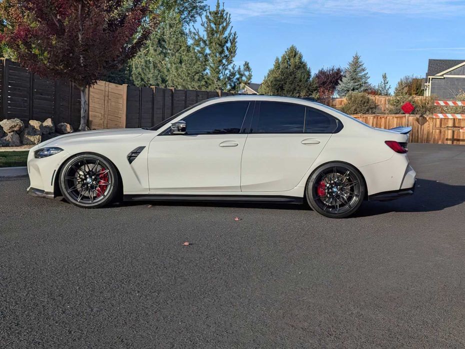 BMW M3      2021