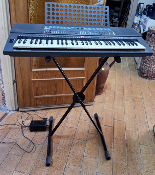 Yamaha PSR-500, przenośny keyboard