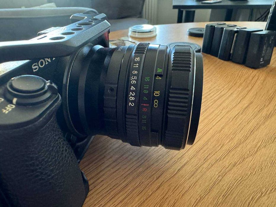 Видеокамера Sony a6500 + Объектив Helios 44m + 3 карты памяти Kingston ...