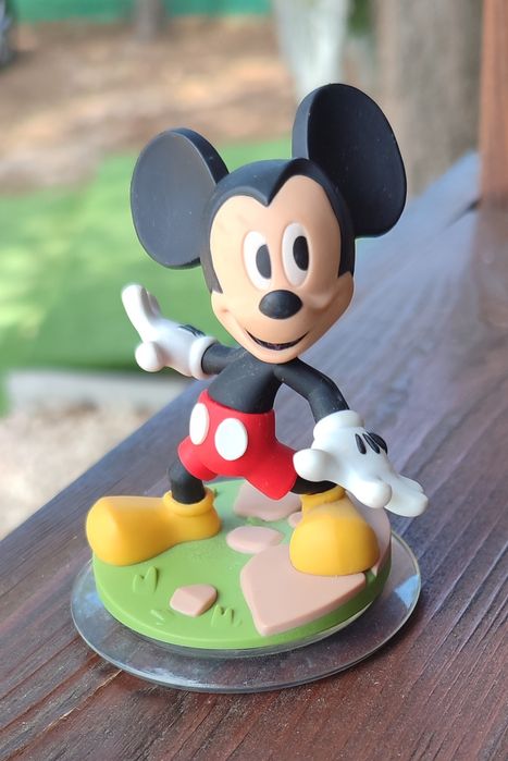Kolekcja figurek Disney Infinity i inne 22 sztuki