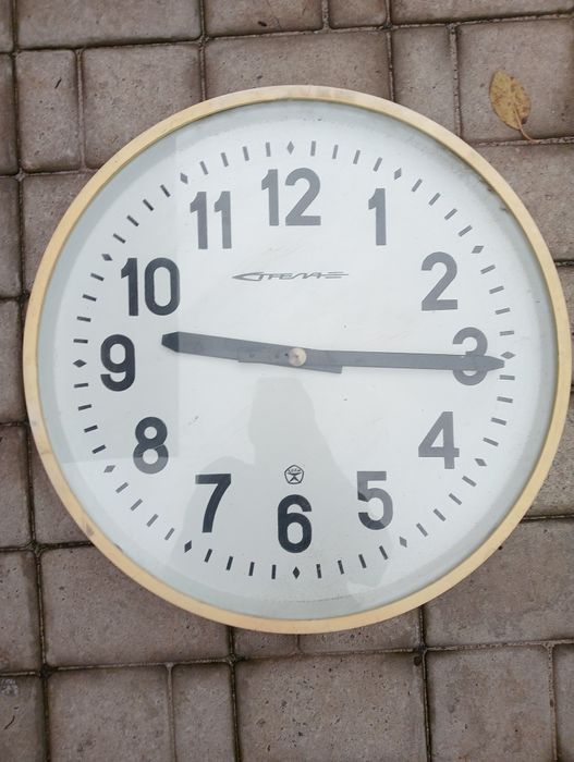 Часы Стрела большие