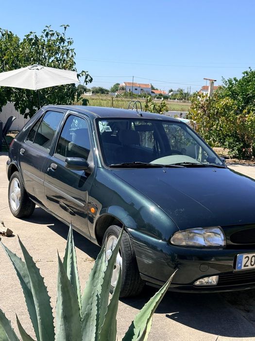 Ford Fiesta 1.25L — photo 2