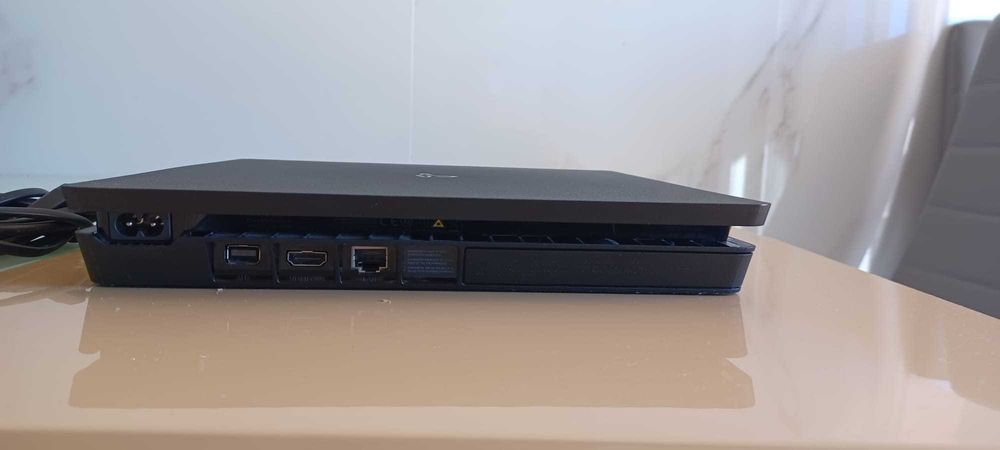 PlaySatation PS4 impecável