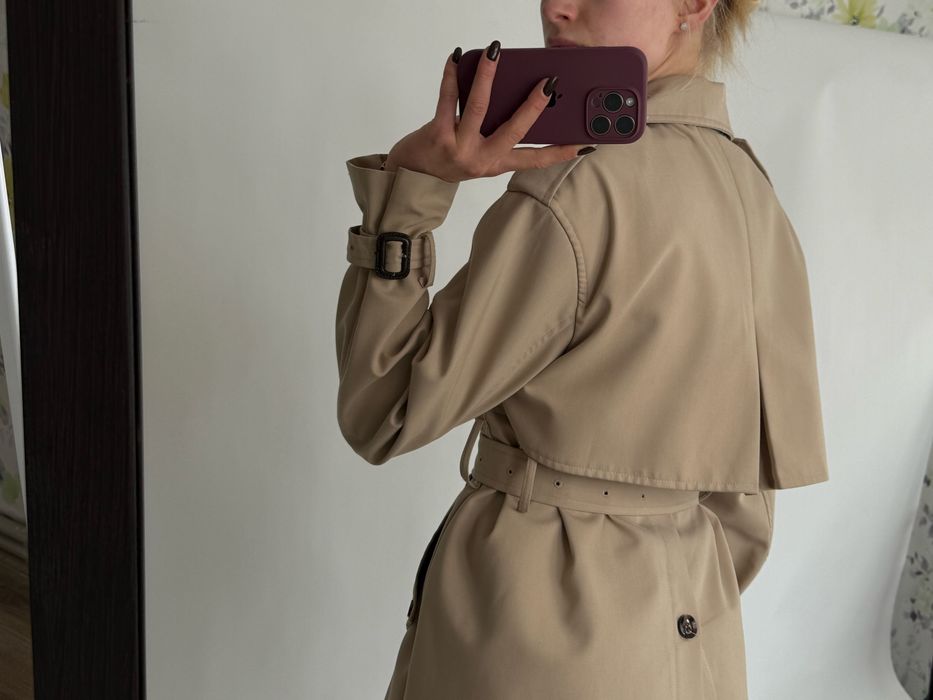 Стильний укорочений тренч