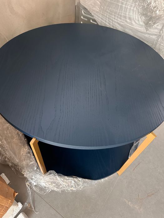Mesa de centro de sala azul