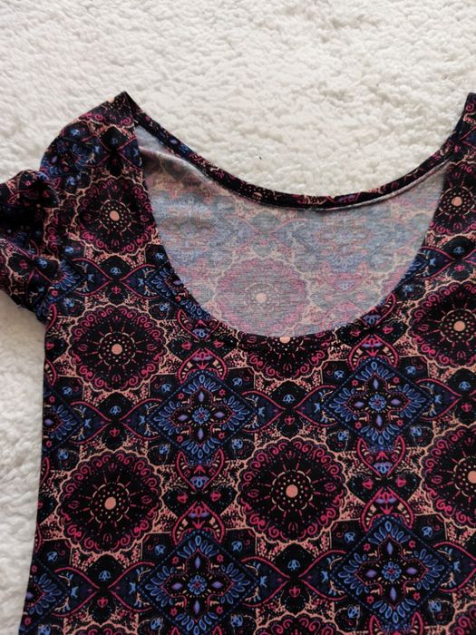 Sukienka z odkrytymi plecami Sinsay xs