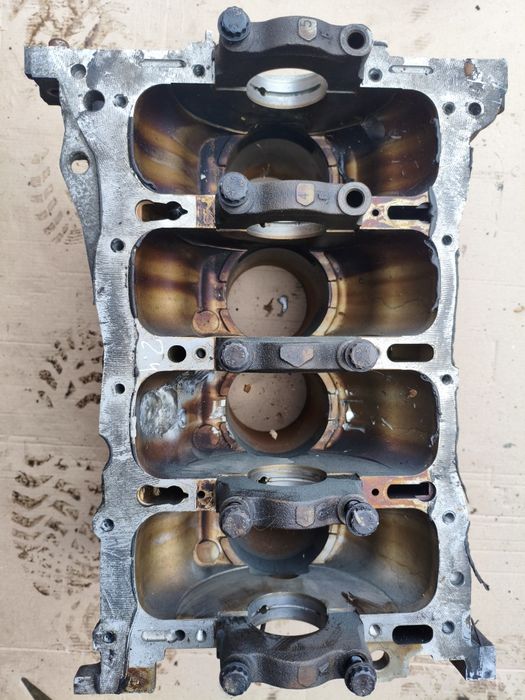 Блок цилиндров G4KA,G4KC,2.0-2.4бензин Киа,Хюндай,Kia Hyundai