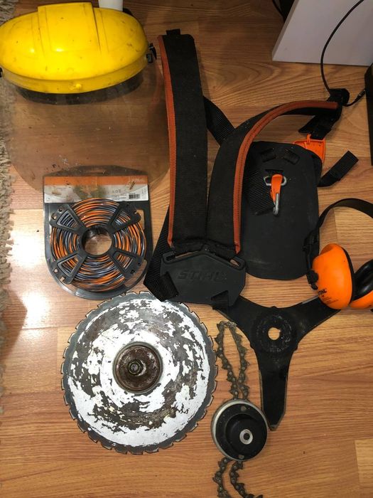 Мотокоса STIHL FS 350+Ремень Рюкзак,щиток,навушники,насадки.