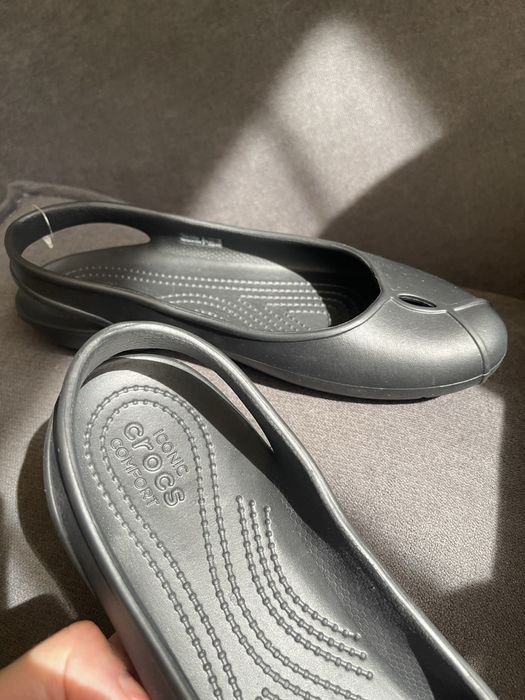 Женские балетки Crocs Olivia II W10