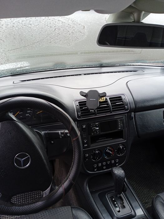 Mercedes-Benz ML 270