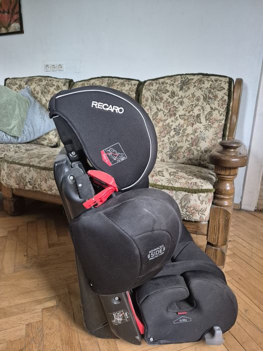 Автокрісло Recaro young