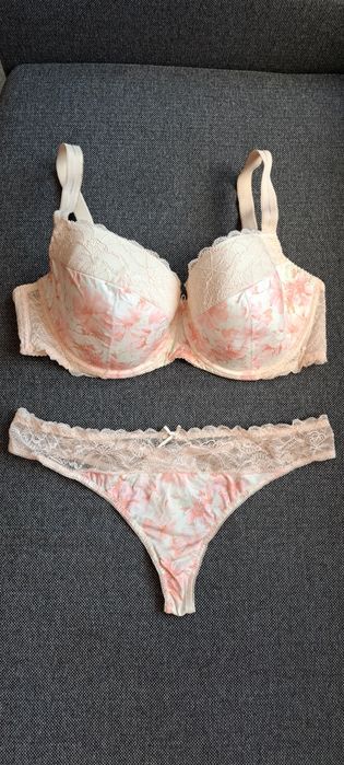 Gorteks 85F 42 Piękny  komplet bielizny