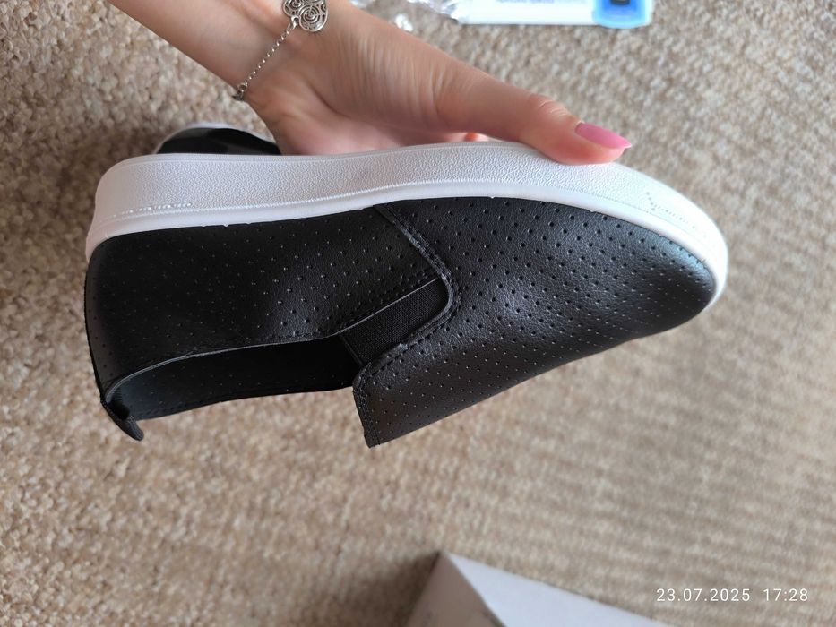 Nowe buty 36/37 czarne damskie skórzane