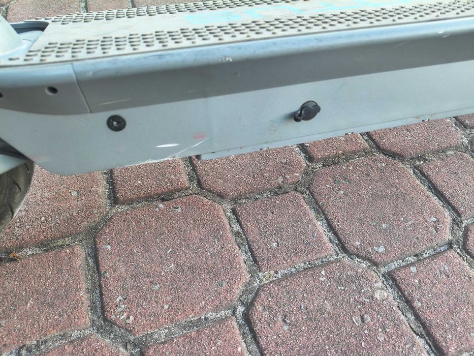 Hulajnoga elektryczna MOTUS SCOOTY 10" PLUS