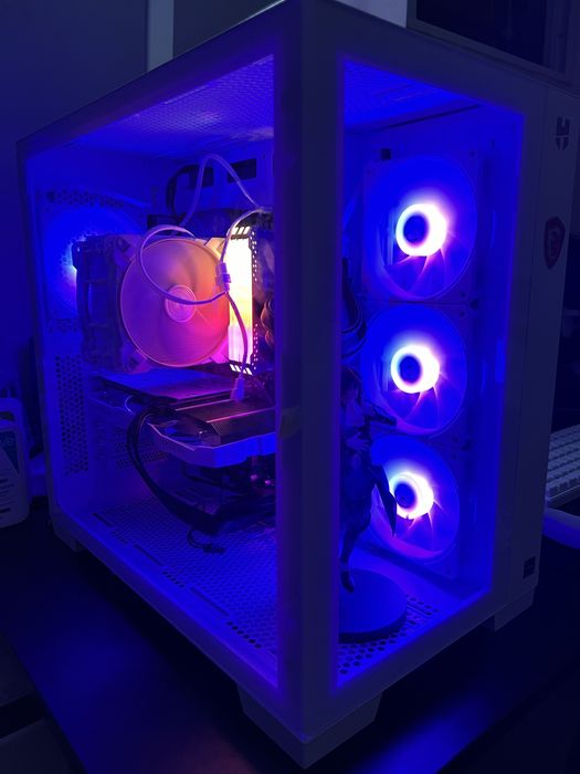 RX 6600  Branca !! Fonte msi 650w