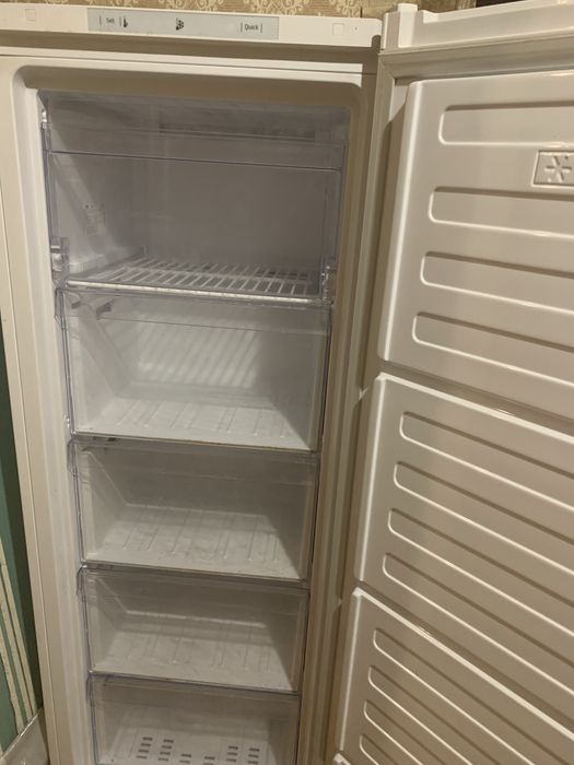 Морозильная камера beko.