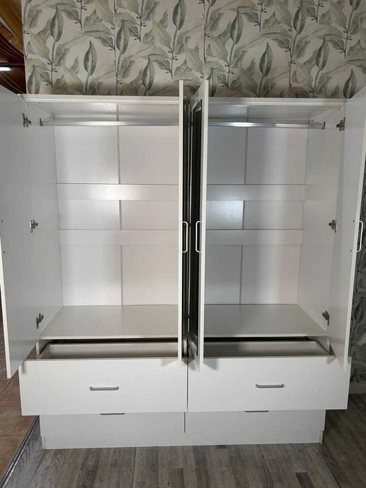 oferta roupeiros novos de 4 portas com espelho portes grátis
