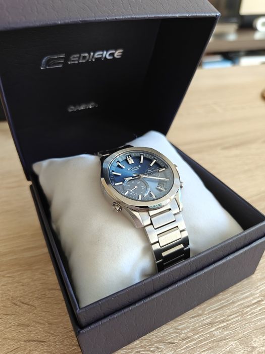Zegarek Casio Edifice EQB 1300D 2AEF