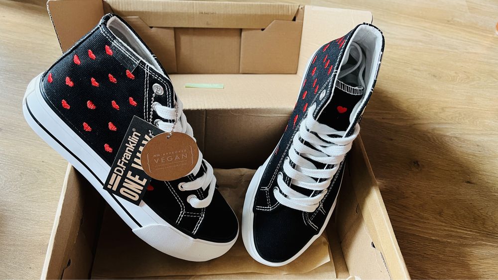 Ténis D. Franklin T37 NOVOS