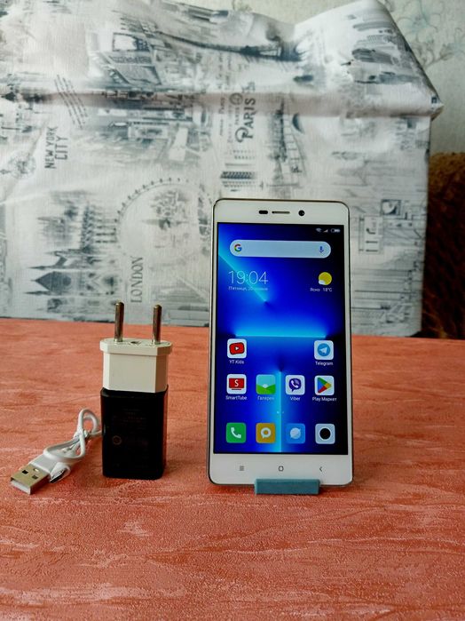 Смартфон Xiaomi Redmi 3 4G-в хорошем  и полностью рабочем состоянии