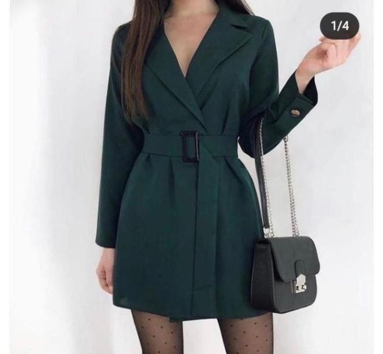 Сукня жіноча з поясом