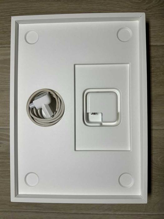 MacBook Air m4, 13", 16/256, starlight