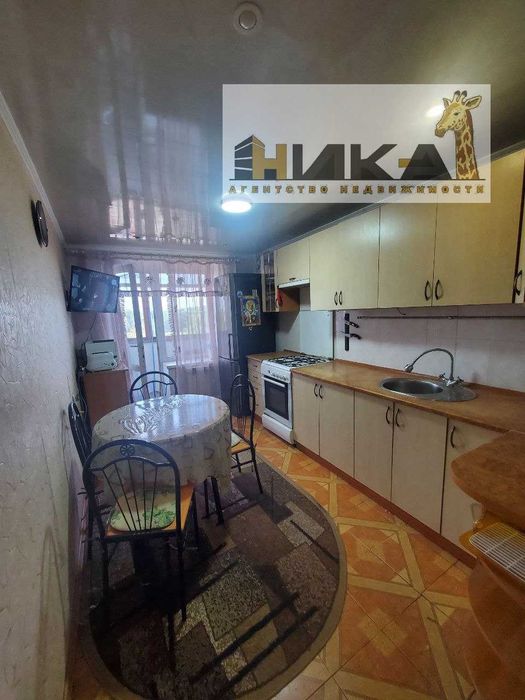 Продам 3-х кімнатну квартиру вул. Космічна