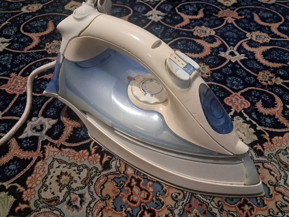 Праска Philips Elance 3100
