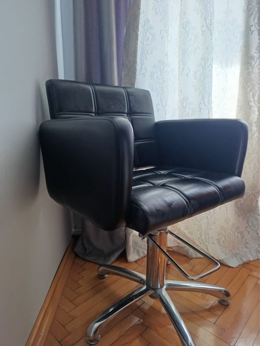 Перукарське крісло гідравлічне
