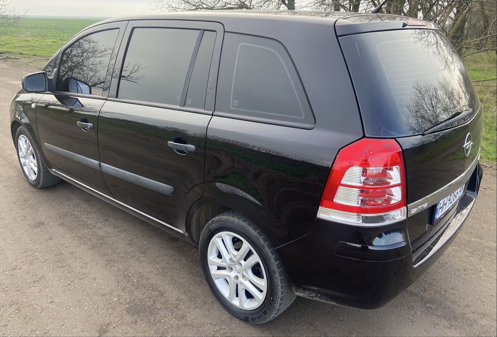 Опель Зефира 2010