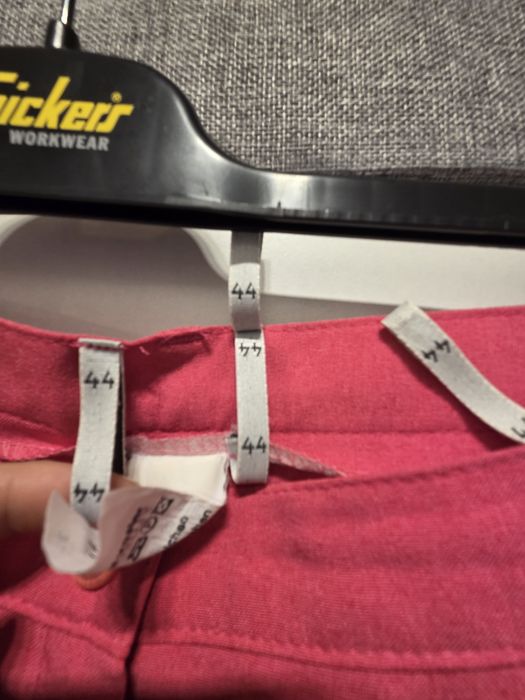 Garnitur damski, Garsonka damska - 42 / 44, komplet daszkiem, zestaw