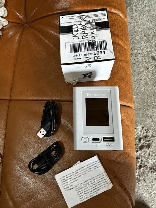 Зарядний концентратор з цифровим дисплеєм для DJI Mini 4 / Mini 3