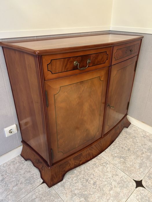 Movel aparador cerejeira