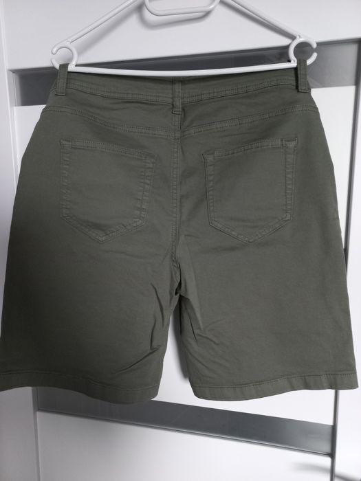 Nowe bermudy szorty khaki c&a 40 L