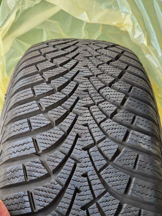 4 opony zimowe Goodyear UltraGrip 9+ 205/60 R16 92H (2022)