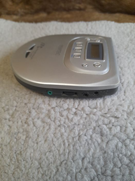 PENTEC vcd/cd/mp3 плеєр