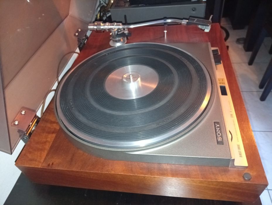 Gira Discos SONY PS 2250