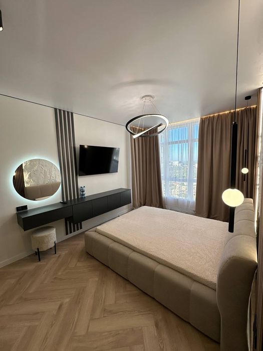 Продам  двухкомнатную квартиру, кадор сити на ул. Краснова