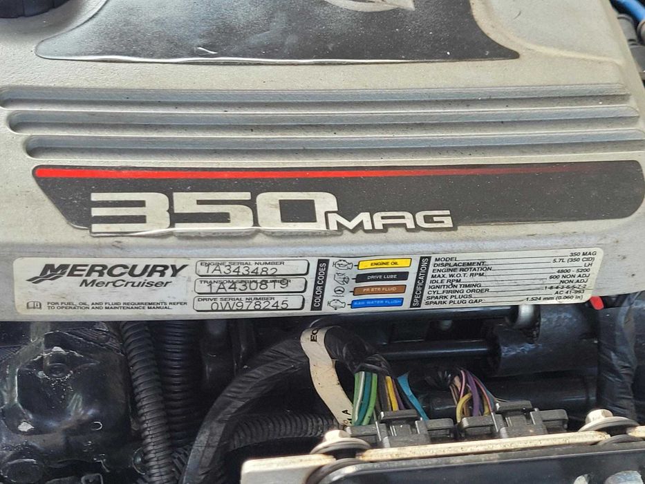 Barco Chaparral 236 SSX V8 300 HP